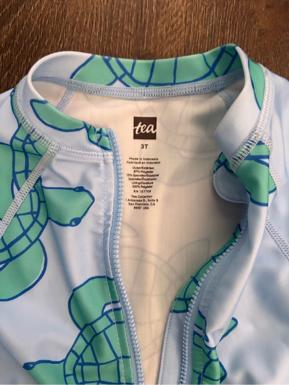 Tea Collection Rashguard - Picture 2 of 3